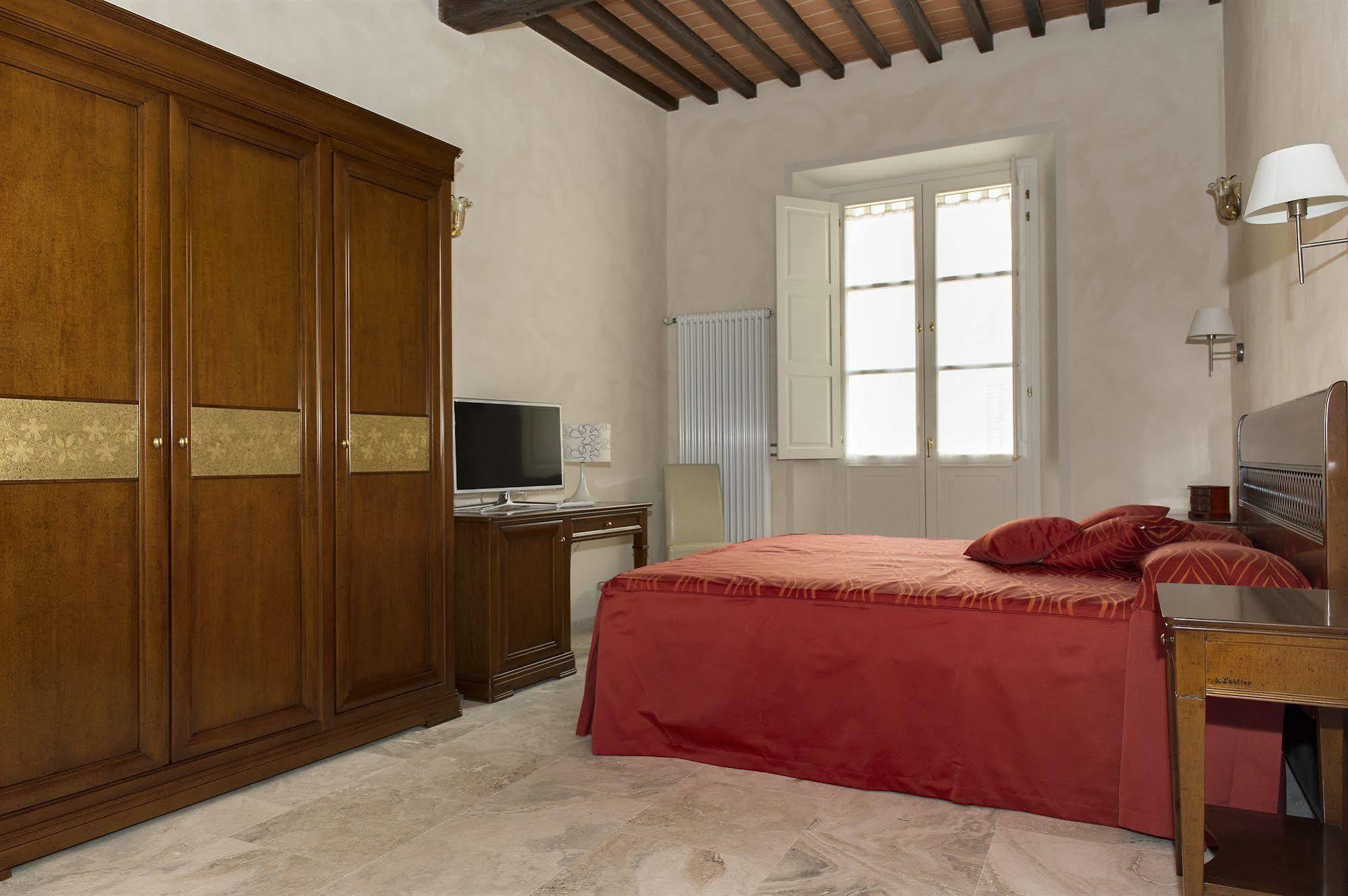 Relais Dei Mercanti B&B And Suites Pisa Bagian luar foto