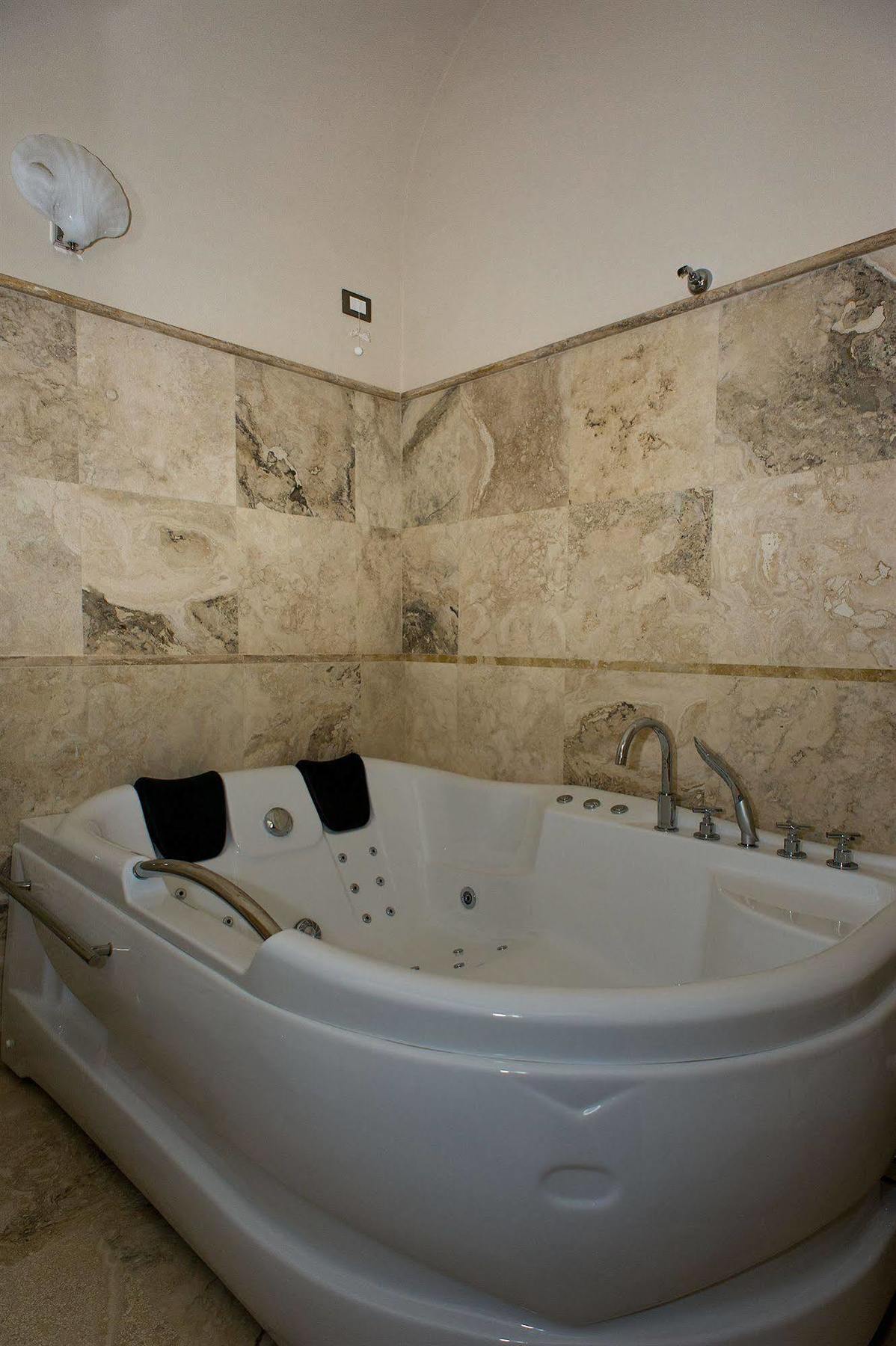 Relais Dei Mercanti B&B And Suites Pisa Bagian luar foto