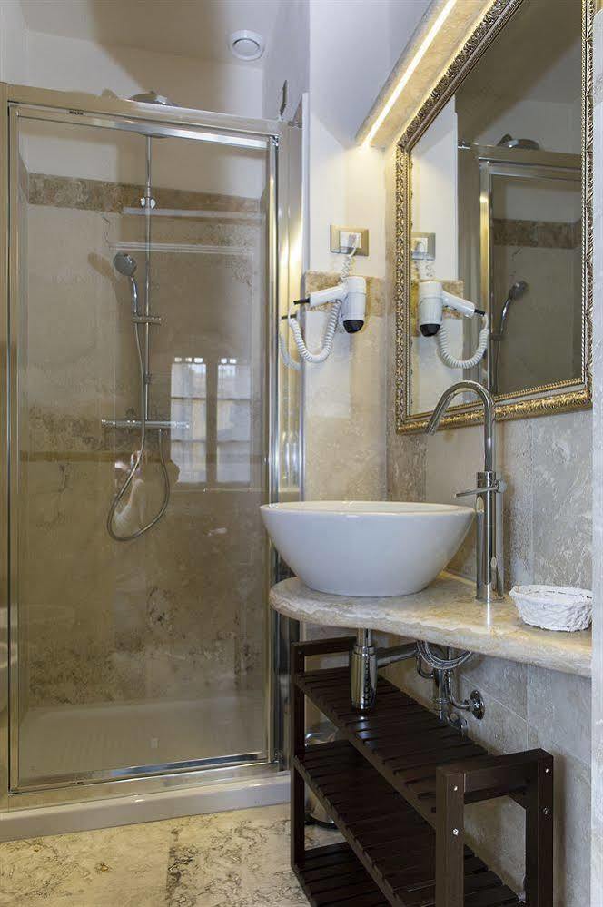 Relais Dei Mercanti B&B And Suites Pisa Bagian luar foto